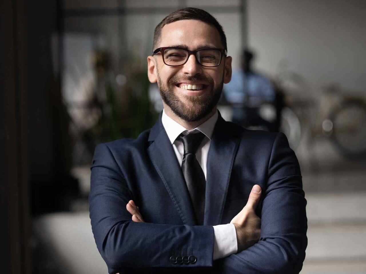https://vidvanservices.online/wp-content/uploads/2019/02/team_02-1280x960.jpg